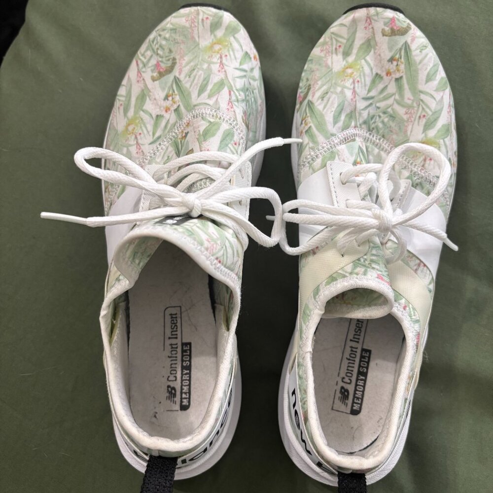 New Balance Tennis Shoes